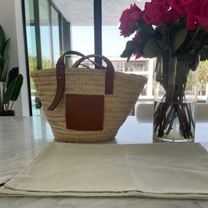 LOEWE Raffia Basket Tote Bag, Natural Tan (Medium)